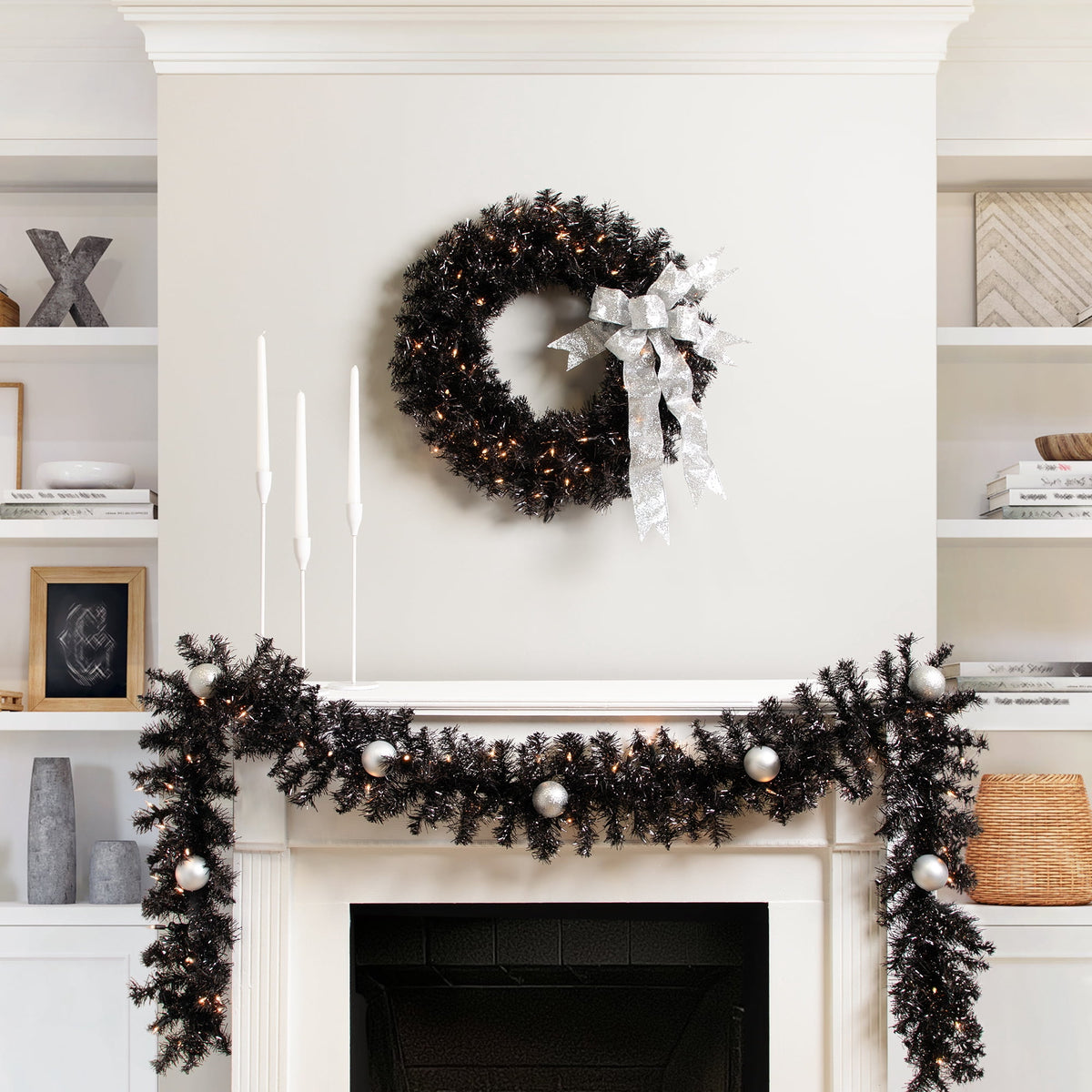 Northlight Pre-Lit Artificial Halloween Tinsel Wreath - 24" - Black - Clear Lights