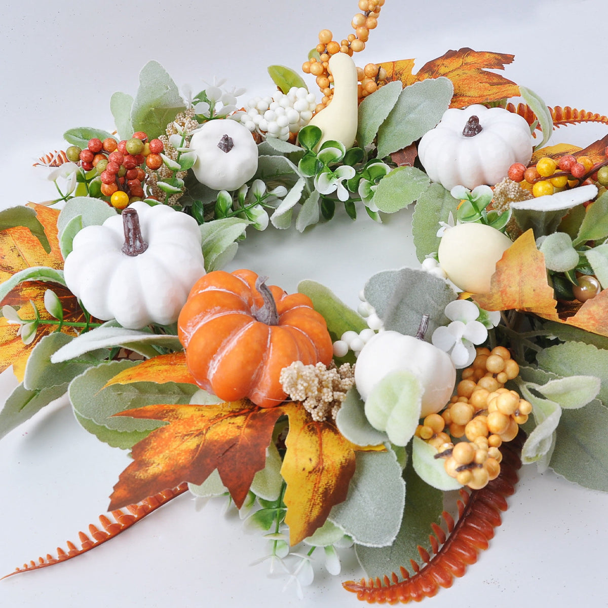YIMWNYI Pumpkin Maple Leaf Decorative Wreath, Artificial Fall Wreath for Halloween, Thanksgiving, Harvest Festival Home Decor, Waterproof and Sunproof Autumn Wreath, Indoor and Outdoor Decoration