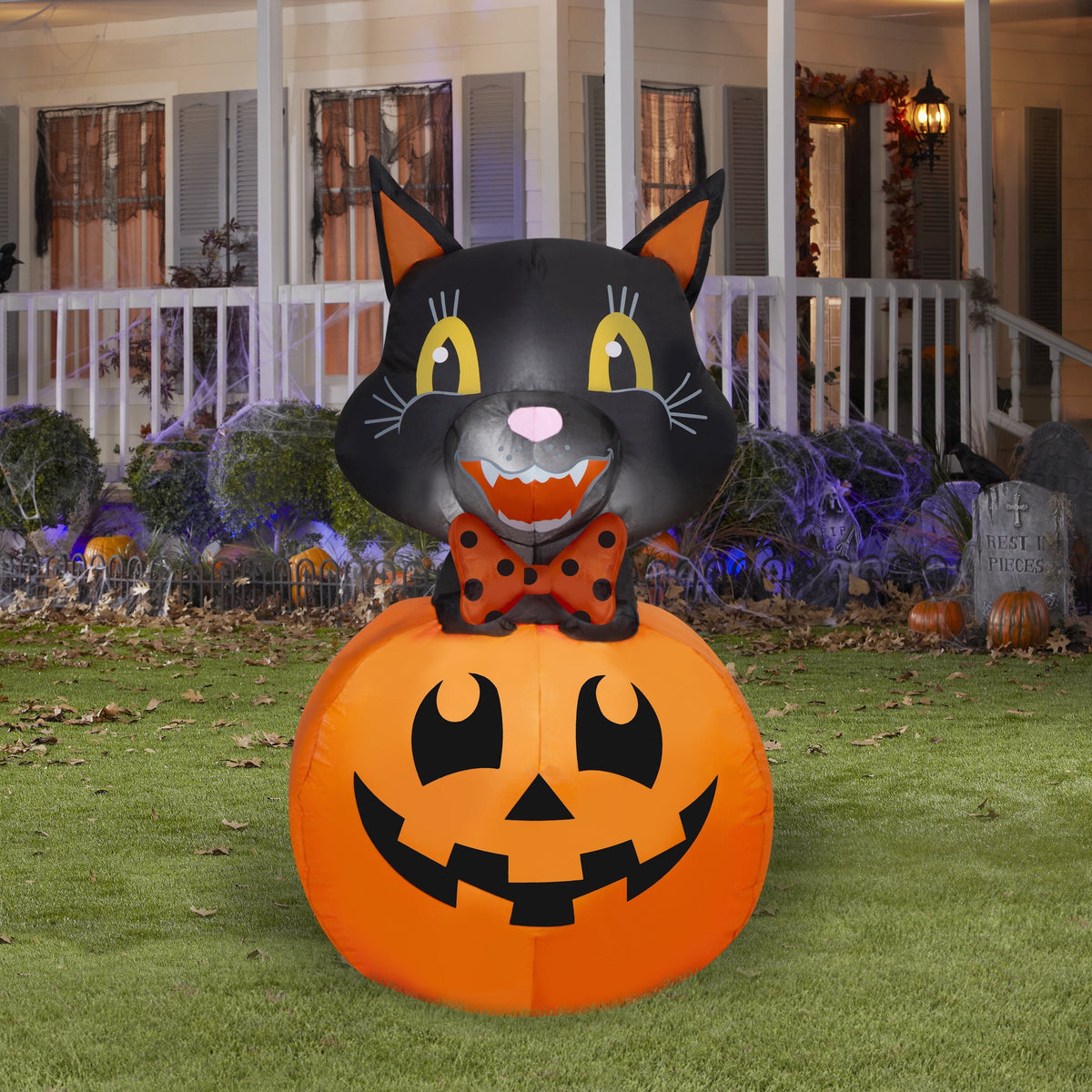 Vintage Cat in Jack-o'-Lantern Airblown Yard Inflatable, Multicolor, 3.5', Halloween by Way To Celebrate