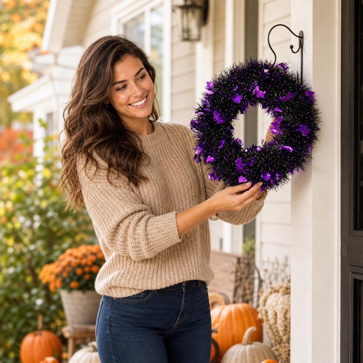 WWC Halloween Wreath, Artificial Silk Bats And Skulls Wreath, Gothic Halloween Decor for Fall Party Front Door Porch Mantel