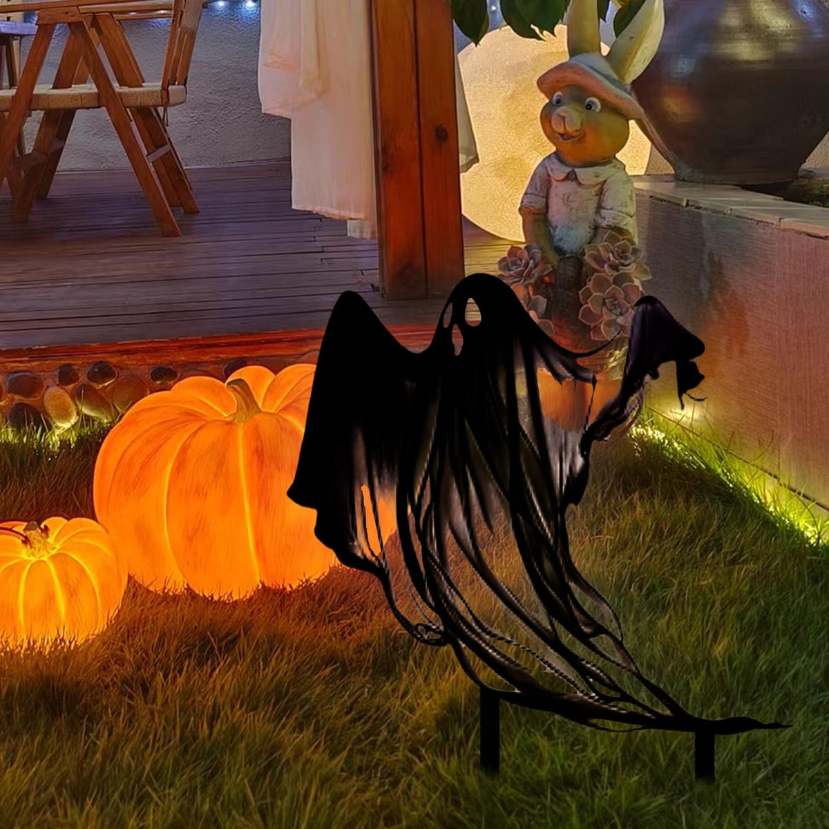 Halloween Drifting Ghost Ground Stake Metal Stake for Garden and Courtyard Decor