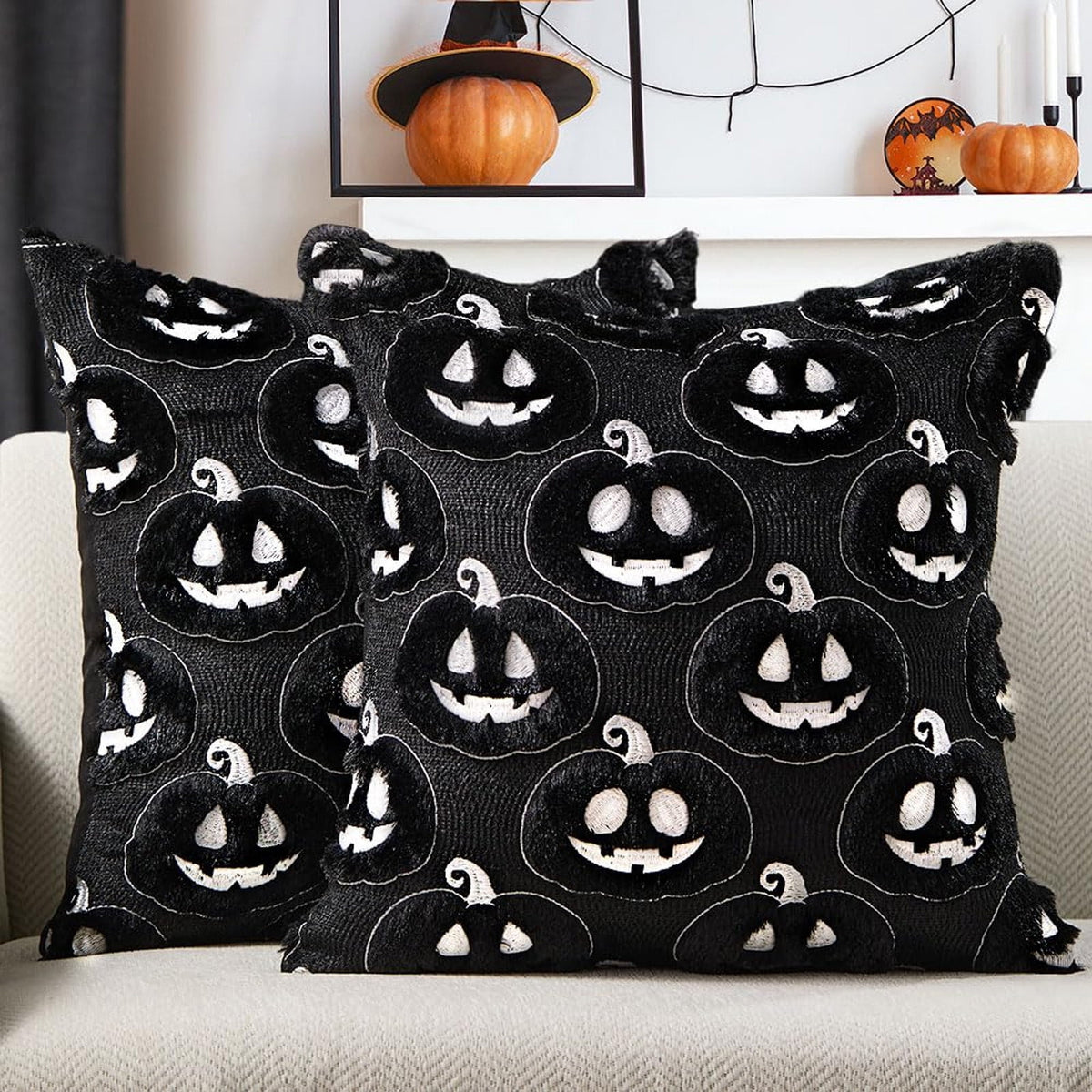 Cute Reading Ghost Plush Throw Pillow, Halloween Book & Pumpkin Bucket Ghost Stuffed Cushion, Spooky Season Decorative Pillow, for Sofa, Bedroom, Party Decor