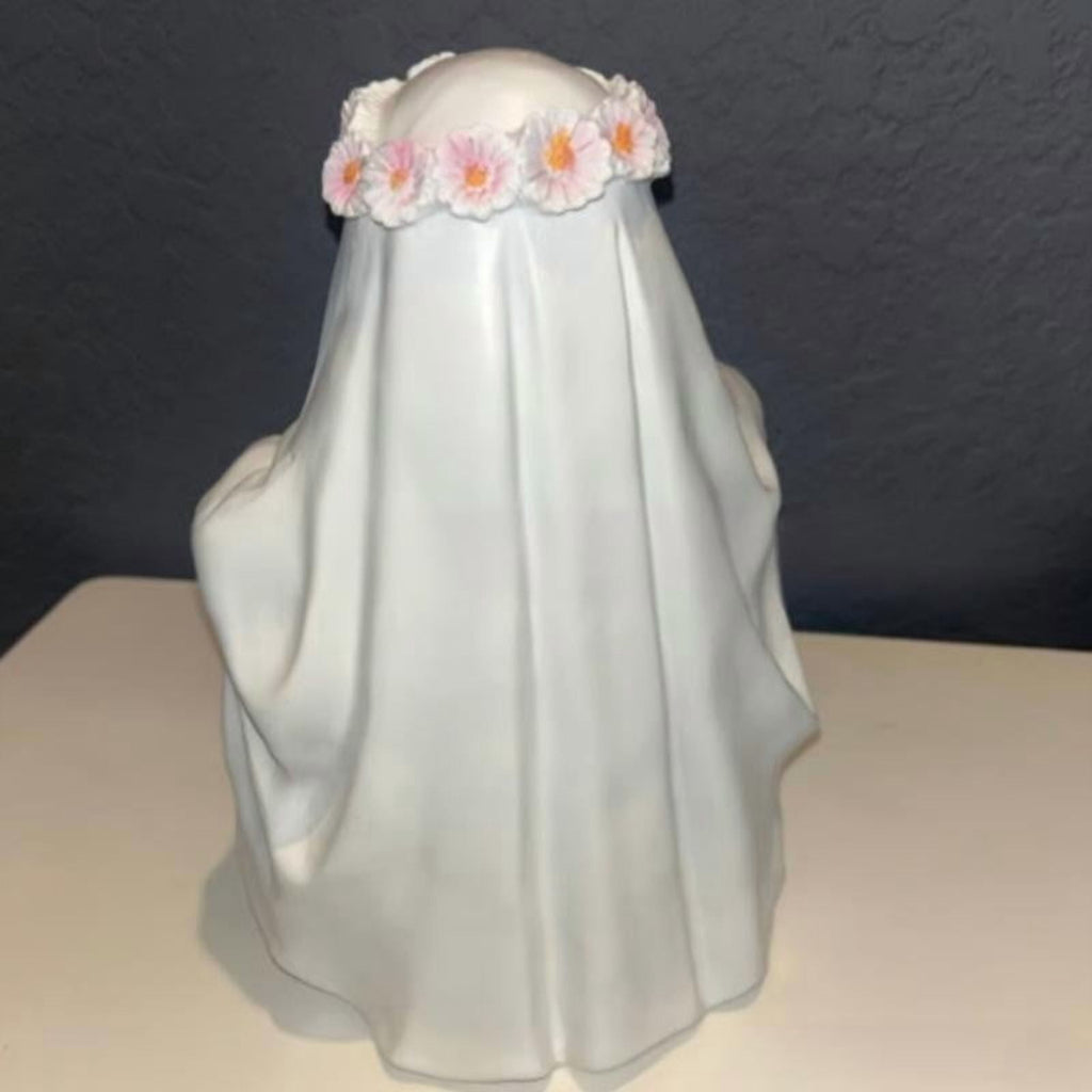 Halloween Ghost Figurine, Ghost Girl with Pink Bow & Hot Drink, Funny Ghost Statue Halloween Decor for Gift, Cute Spooky Tabletop Ornament for Home, Mantle, Desk & Party Decoration