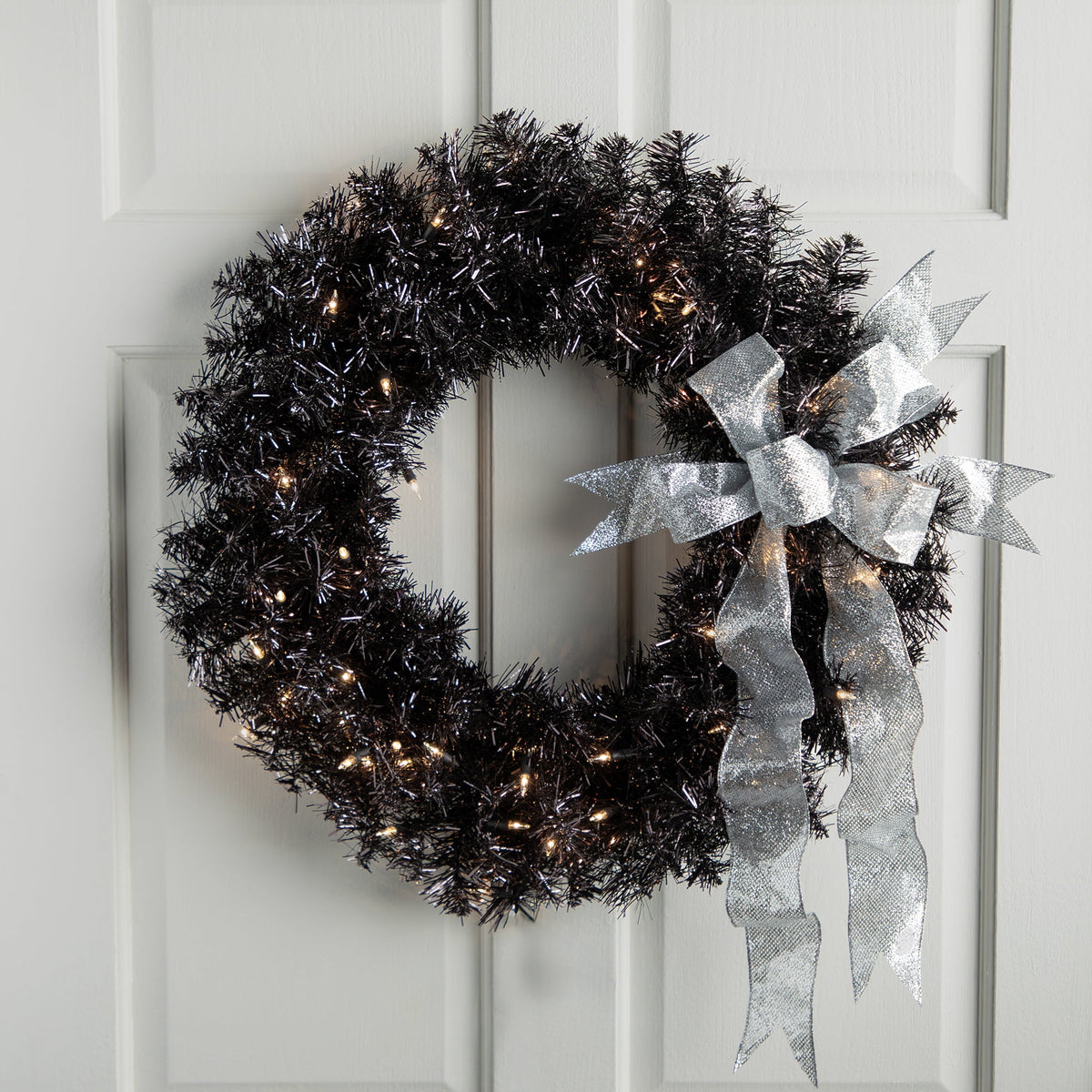 Northlight Pre-Lit Artificial Halloween Tinsel Wreath - 24" - Black - Clear Lights