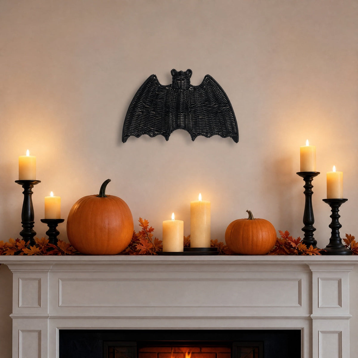 Black Rattan Wall Decoration, Halloween Wicker Bat Art, Indoor and Outdoor Festive Decor, Durable Plastic Material