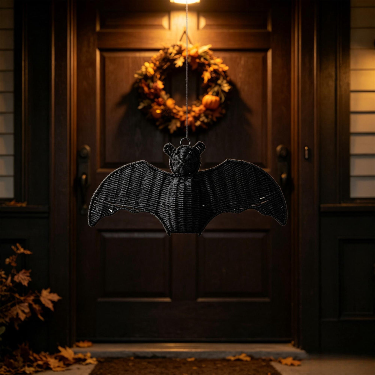 Black Rattan Wall Decoration, Halloween Wicker Bat Art, Indoor and Outdoor Festive Decor, Durable Plastic Material