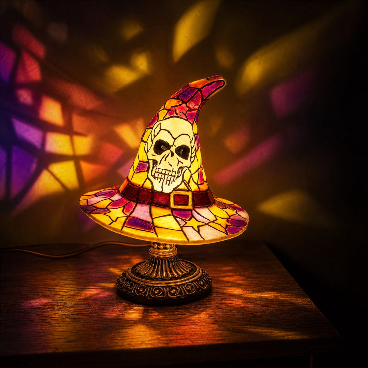 BZPIZ Witch Hat Lamp Handcrafted Retro Resin Stained Witch Hat Desk Lamp Halloween Home Decor Gothic Wizard Hats Night Light for Bedroom & Bookshelf