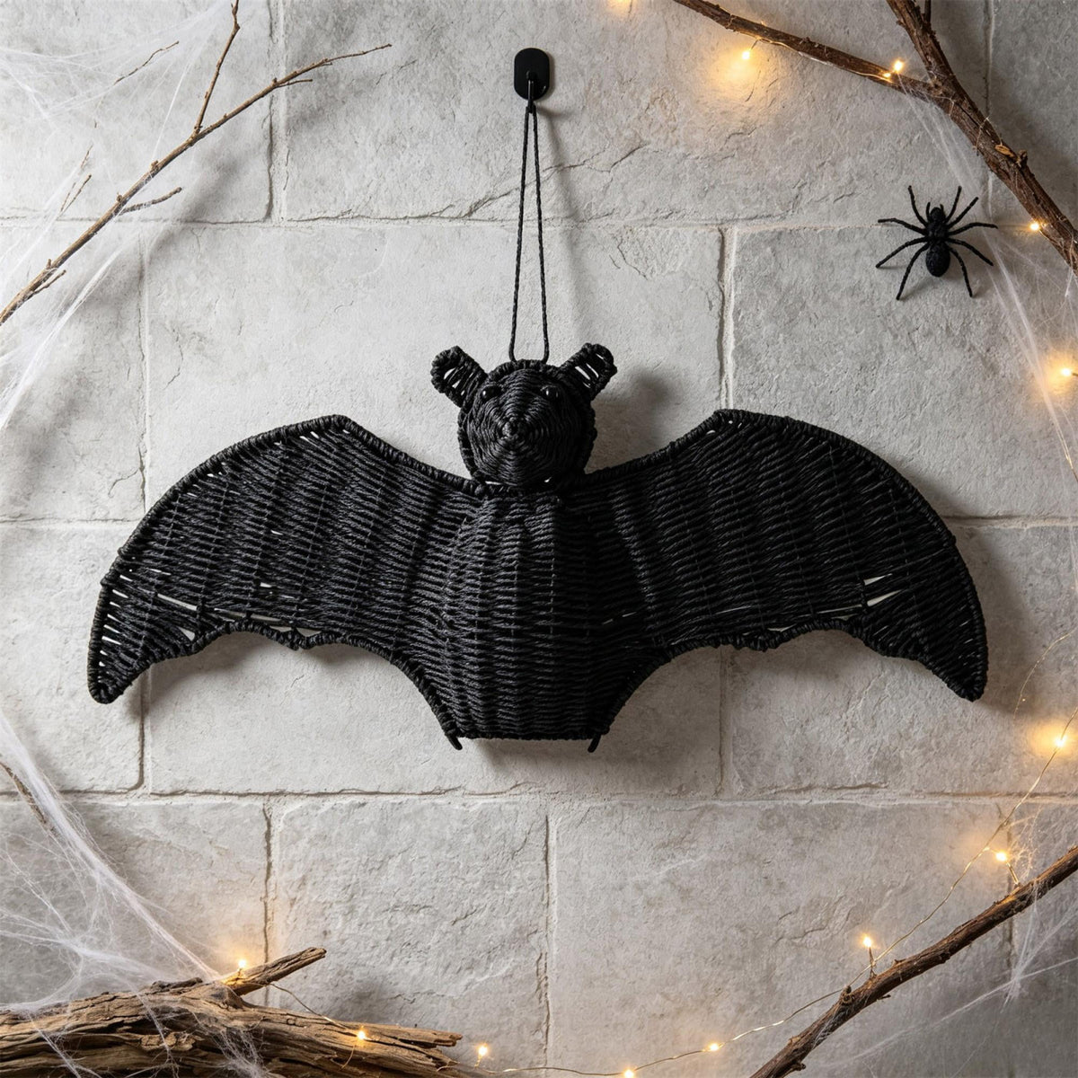 Black Rattan Wall Decoration, Halloween Wicker Bat Art, Indoor and Outdoor Festive Decor, Durable Plastic Material