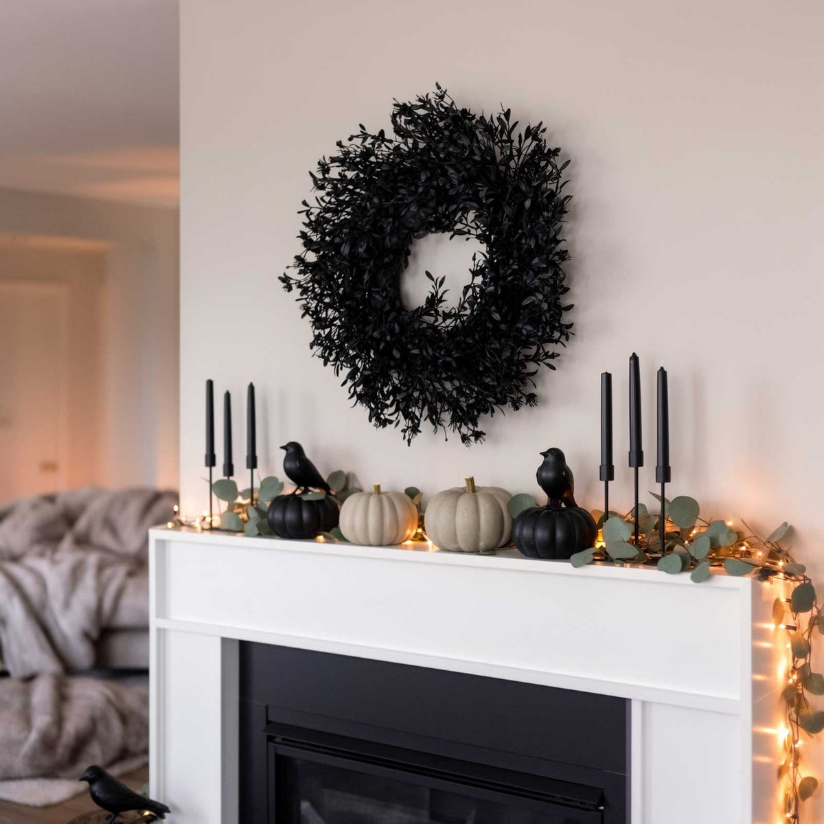 Winter Poetry Upgrade Halloween Thanksgiving Black Wreath, 11.81in Artificial Plant Garland, Waterproof Reusable Door Wall Festival Decor
