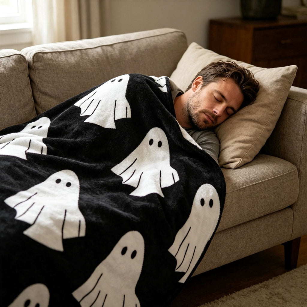Halloween blanket,Halloween Print Throw Blanket Flannel Soft Cozy Decorative Nap Blanket with Ghost Pumpkin Skull for Office Bedroom Sofa Camping Travel(100x150cm/39x59 Inch),Black
