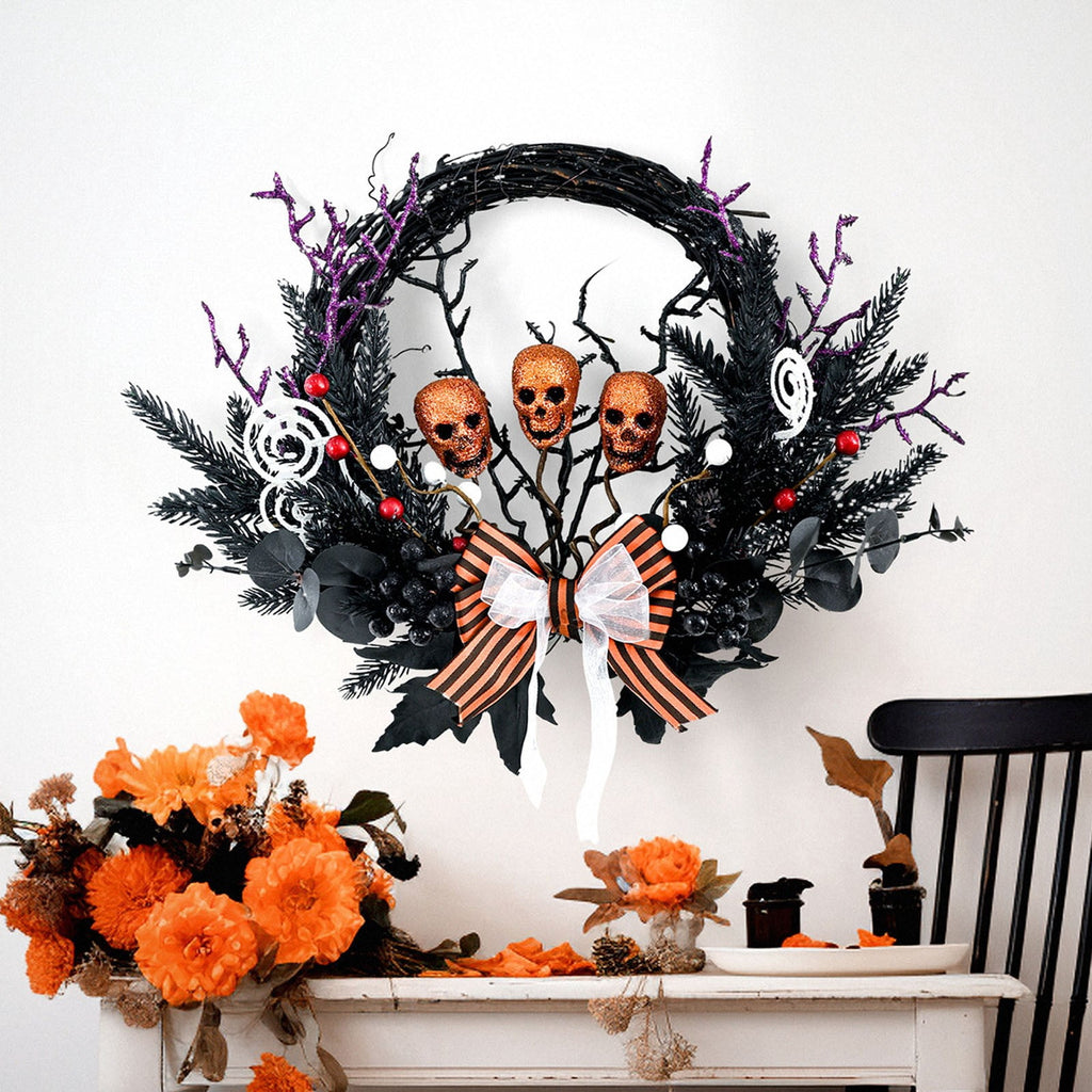 sruoe Halloween Decorations, Indoor Outdoor Halloween Decor, Artificial Wreaths, Halloween Decorations for Outside, Halloween Wreaths for Front Door, Halloween Horror Skeleton Maple Leaf Wreath
