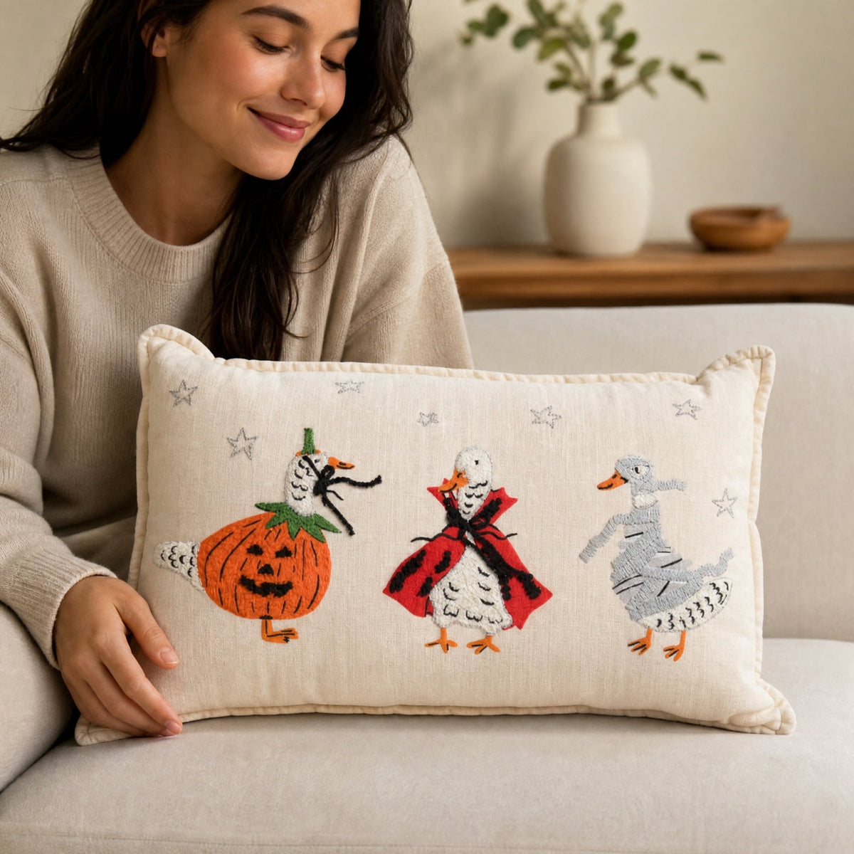 Cute Reading Ghost Plush Throw Pillow, Halloween Book & Pumpkin Bucket Ghost Stuffed Cushion, Spooky Season Decorative Pillow, for Sofa, Bedroom, Party Decor